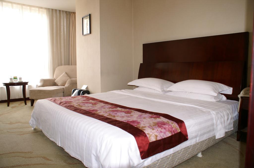 דאליין Weigela Park Hotel חדר תמונה